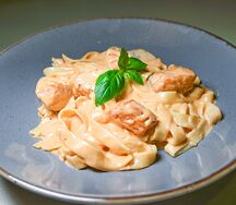 Феттуччине с лососем 