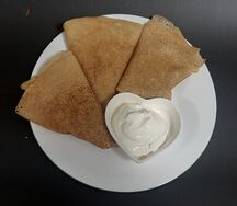 Блины со сметаной