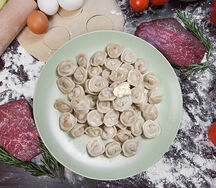 Пельмени с телятиной и сметаной