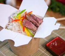 Вок с фунчозой и овощами New