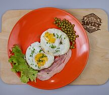 Яичница с беконом