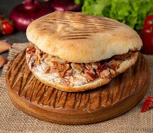 Шаурма в кавказской лепёшке