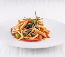 Лапша удон с курицей