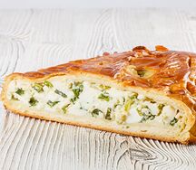 Пирог с луком и яйцом