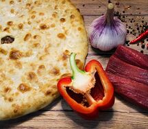 Осетинский пирог с мясом и болгарским перцем