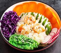 Боул с креветкой и чукой