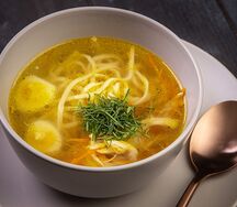 Куриный суп-лапша