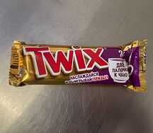Батончик Twix