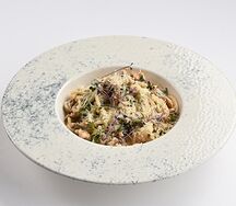 Спагетти с курицей и грибами