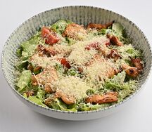 Цезарь с курицей