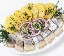 Сельдь с картофелем