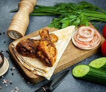 Шашлык из куриной голени на углях
