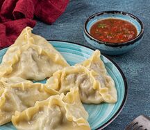 Манты Большая компания с тыквой