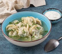 Бульон и пельмени Классика со свининой и говядиной