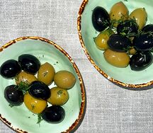 Маслины, оливки