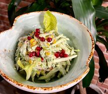 Салат Крабовые палочки с яблоком