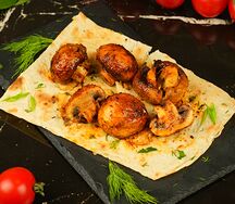 Грибы шампиньоны на мангале