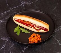 Хот-дог с охотничьей колбаской