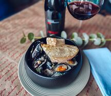 Мидии в соусе блю чиз