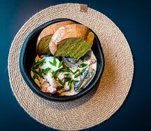 Морепродукты в сливочном соусе