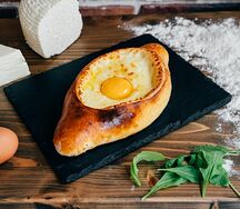 Хачапури по-аджарски