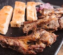 Шашлык из бараньих ребер