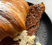 Шоколадный круассан