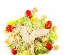 Салат Цезарь с курицей