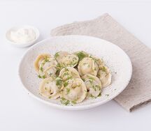 Пельмени из мяса цыпленка и говядины ручной лепки