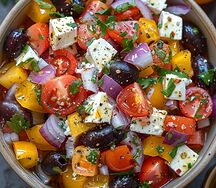 Салат греческий