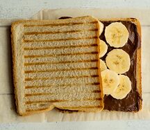 Сэндвич с бананом и нутеллой