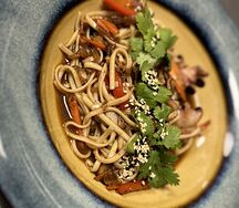 Гречневая лапша с говядиной