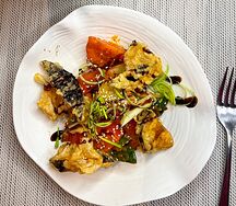 Салат с хрустящим баклажаном