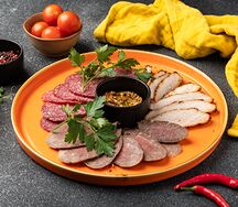 Мясная тарелка