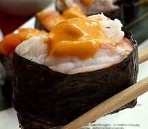 Гункан с креветкой