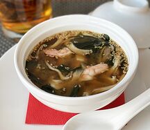 Мисо-суп с тигровыми креветками