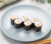 Мини-ролл с лососем