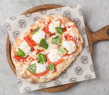 Римская пицца Томаты и страчателла