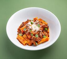 Ригатони с бараниной