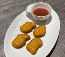 Нагетсы с кетчупом