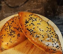 Пирожки с луком и яйцом