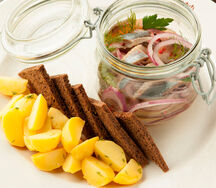 Сельдь с картофелем