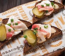 Закуска с салом