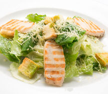 Салат цезарь с курицей (Ланч)