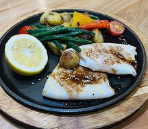 Кальмары с овощами