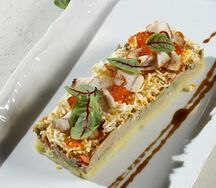 Мимоза с угрем, сливочным сыром и авокадо