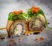 Сливочный ролл с угрем и чукой