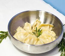 Отварные гедза со свининой