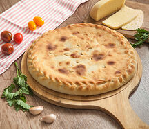 Осетинский пирог с курицей и сыром