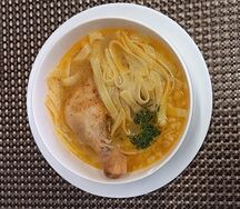 Шурпа куриная с лапшой